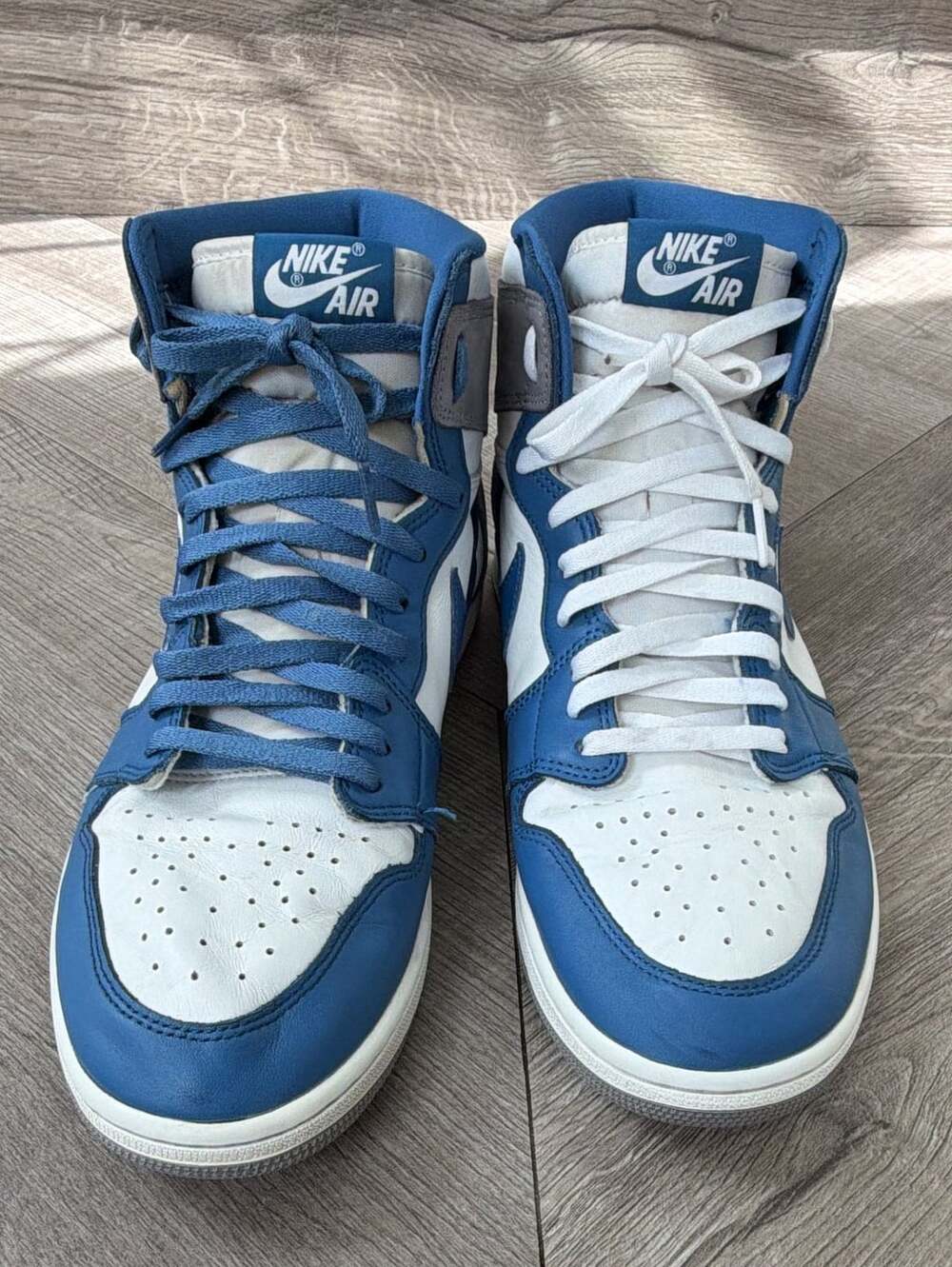 Jordan 1 Retro High OG True Blue Cement Grey
